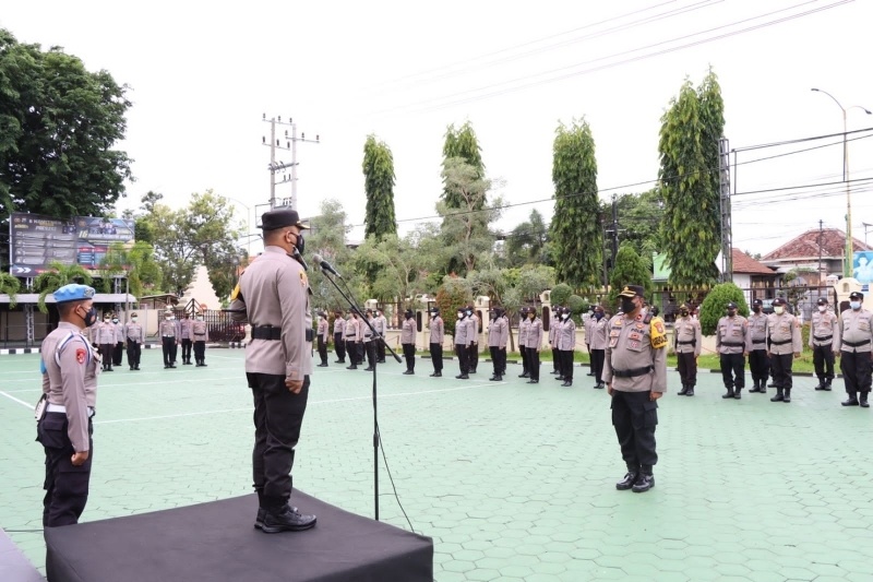 Kapolresta Banyuwangi AKBP Nasrun Pasribu didampingi Wakapolresta AKBP Didik Harianto serta para pejabat utama Polresta Banyuwangi hari ini Selasa (16/11)