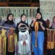 Perajin simpul tali Makrame Kebumen yang ketiban manfaat Lapak Ganjar. (Foto. Istimewa)