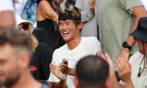 Rio Waida, peselancar Indonesia satu-satunya di kompetisi selancar paling bergengsi di dunia, World Surf League Championship Tour 2022 di Pantai Plengkung Banyuwangi. (Foto Fareh Hariyanto - RBT)