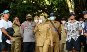 Forum Pimpinan Daerah (Forpimda) Banyuwangi tinjau memastikan kesiapan World Surf League (WSL) Championship Tour di Pantai Plengkung Banyuwangi. (Foto. Fareh HariyantoRBT)
