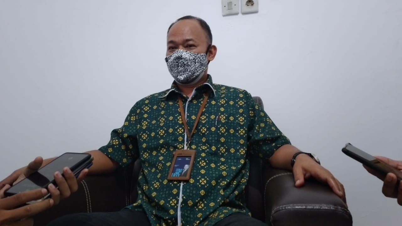 Dampak PPKM, Masyarakat Tebus Gadainya Di Pegadaian Untuk Di Jual.